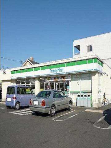 コンビニ　ファミリーマート福生志茂店（コンビニ）まで400m