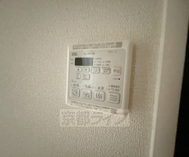 その他設備　換気乾燥暖房機