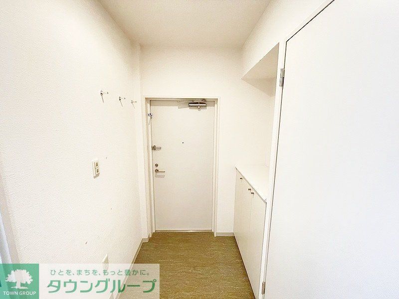 玄関　お問合せは(株)タウンハウジングレジデンス事業部　赤坂店・…