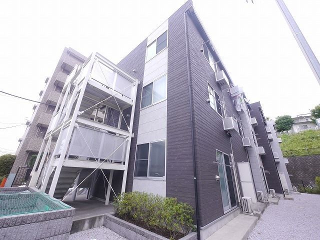 建物外観　★お部屋探しは、タウンハウジング多摩センター店へ★