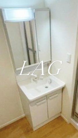洗面設備　独立洗面台です。