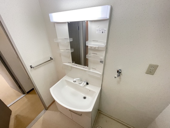洗面設備　※別部屋の写真です
