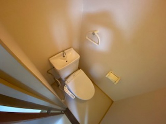 トイレ　※別部屋の写真です