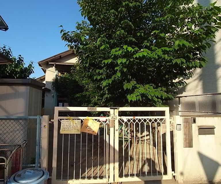 幼稚園・保育園　旭ケ丘保育園（幼稚園・保育園）まで396m