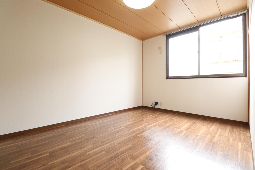 その他部屋・スペース　6帖の洋室です♪