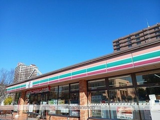 コンビニ　セブンイレブン（コンビニ）まで400m