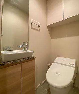 トイレ　シンプルで使いやすいトイレです