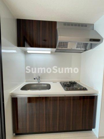 キッチン　コンパクトなキッチンで掃除もラクラク