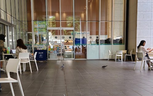 コンビニ　ファミリーマート 早稲田大学店（コンビニ）まで649m
