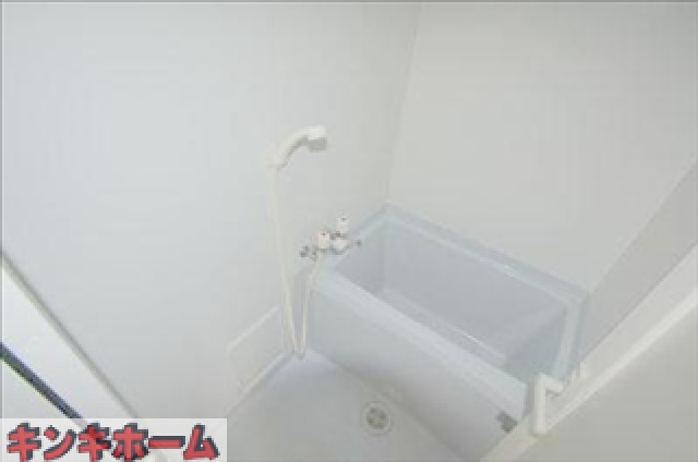 バス・シャワールーム　写真は別のお部屋のものでございます