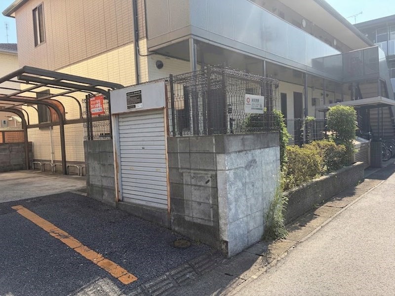 その他　敷地内ゴミ置場あり