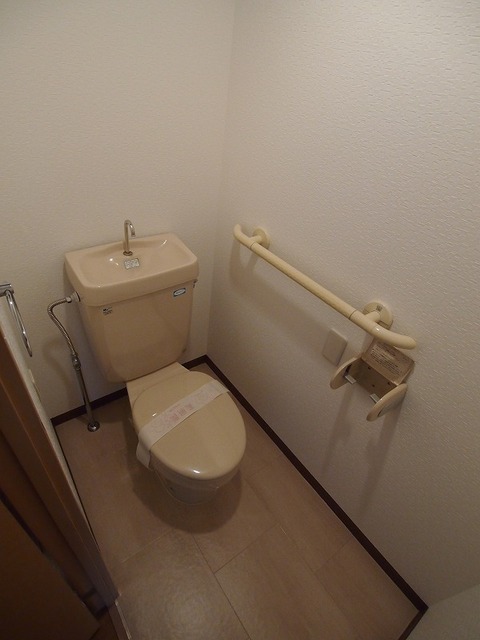 トイレ　トイレ