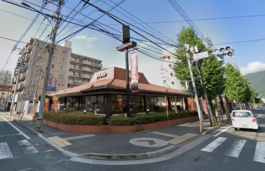 飲食店　フォルクス小倉店（飲食店）まで594m