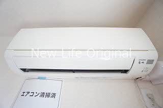 その他　夏場・冬場にうれしいエアコン付き☆