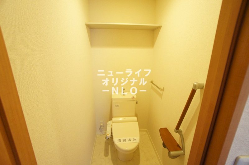 トイレ　あると嬉しい温水洗浄便座付☆