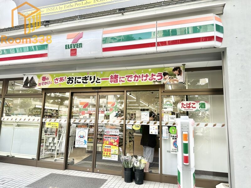 コンビニ　セブンイレブン　麻布十番駅前店（コンビニ）まで605m