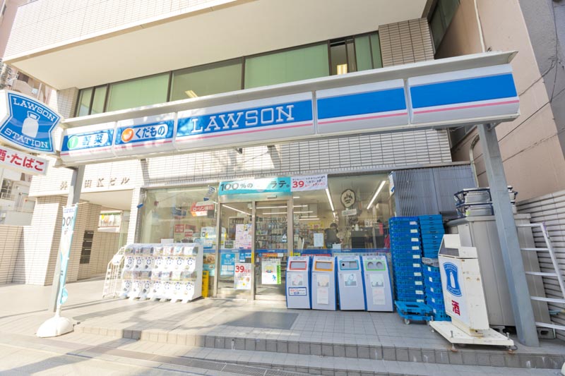 コンビニ　ローソン 神田明神店（コンビニ）まで689m
