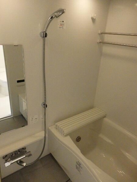 バス・シャワールーム　写真は同タイプ住居です。