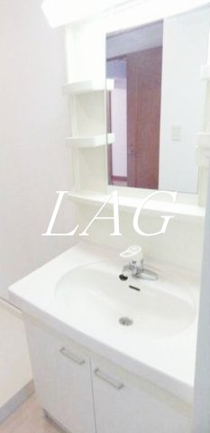 洗面設備　独立洗面台です。