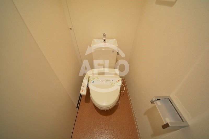 トイレ　FLAT INN UESHIO　温水洗浄便座付き