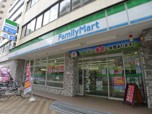 コンビニ　ファミリーマート 亀屋赤羽西店（コンビニ）まで190m