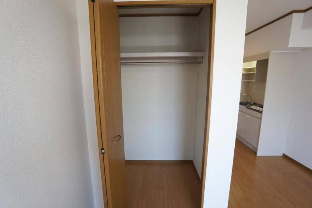 収納　クローゼット