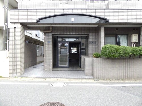 エントランス　エントランス外観