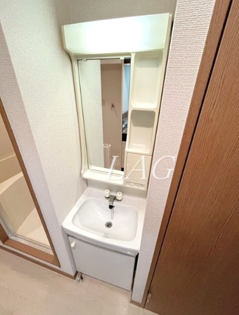 洗面設備　洗面台です。