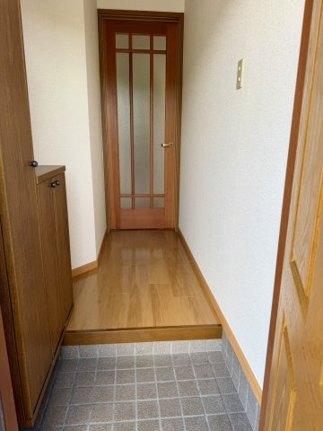 玄関　シンプルで使いやすい玄関です