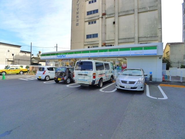 コンビニ　ファミリーマート東墨田二丁目店（コンビニ）まで350m