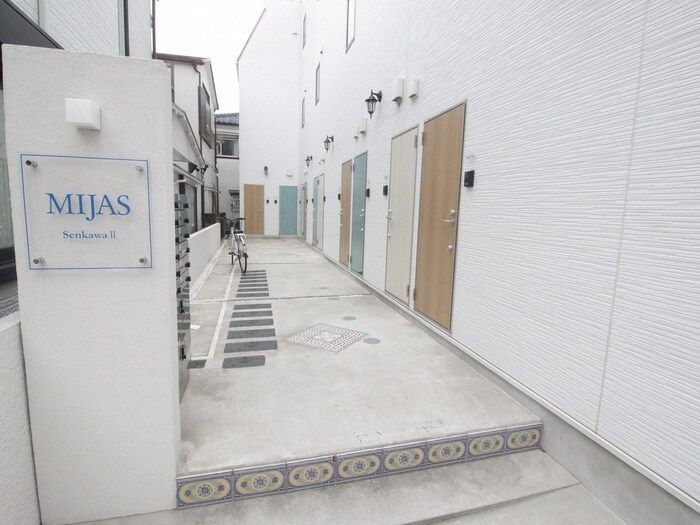 エントランス　ミハス千川II　板橋区大谷口１
