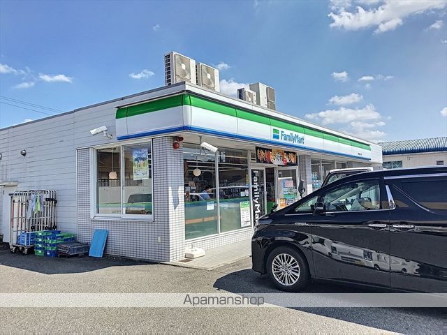 コンビニ　ファミリーマート豊明鎗ケ名店（コンビニ）まで511m