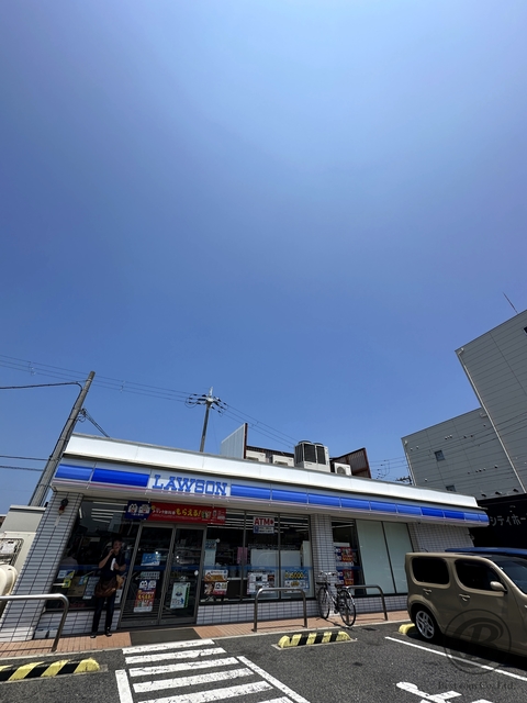 コンビニ　ローソン岸和田小松里店（コンビニ）まで844m