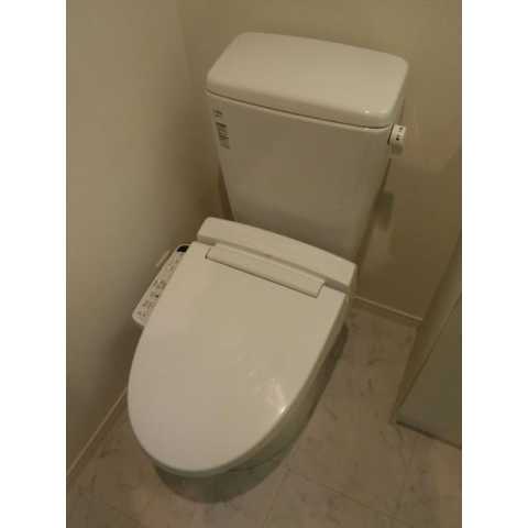 ルクレ西新宿のトイレ写真