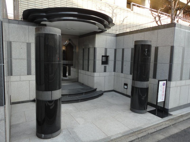 地下鉄烏丸線 丸太町駅 徒歩9分 3階建 築39年の外観写真