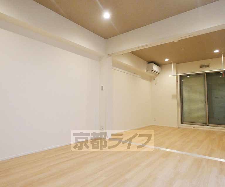 居室・リビング　きれいなお部屋です。