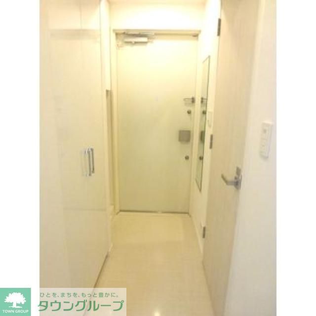 玄関　※写真は同タイプ住戸です。
