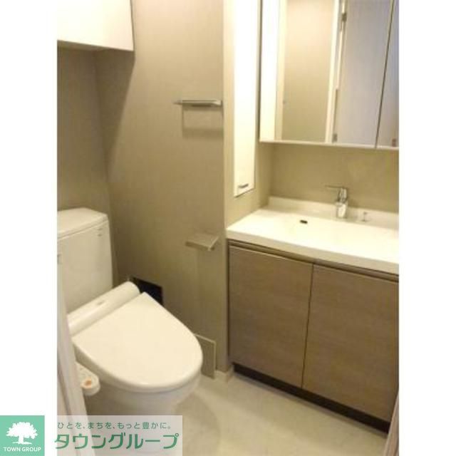 トイレ　※写真は同タイプ住戸です。