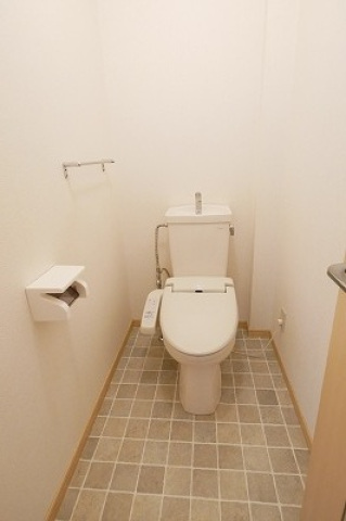 トイレ　※同物件別号室参考写真
