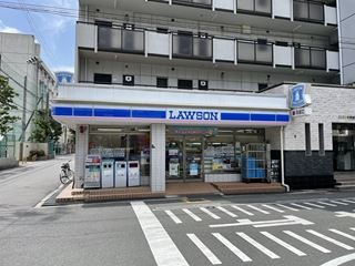 コンビニ　ローソン　長堀橋店（コンビニ）まで367m