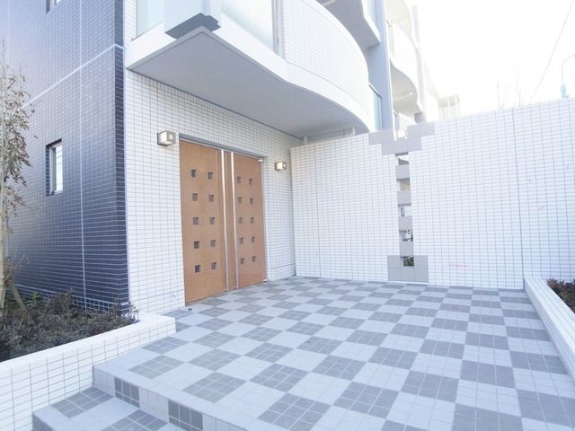 エントランス　エントランスオートロック完備