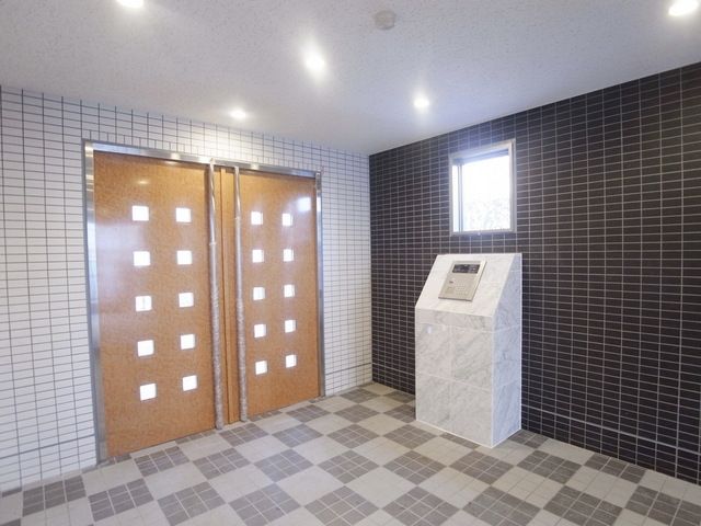 その他共有部分　エントランスオートロック完備
