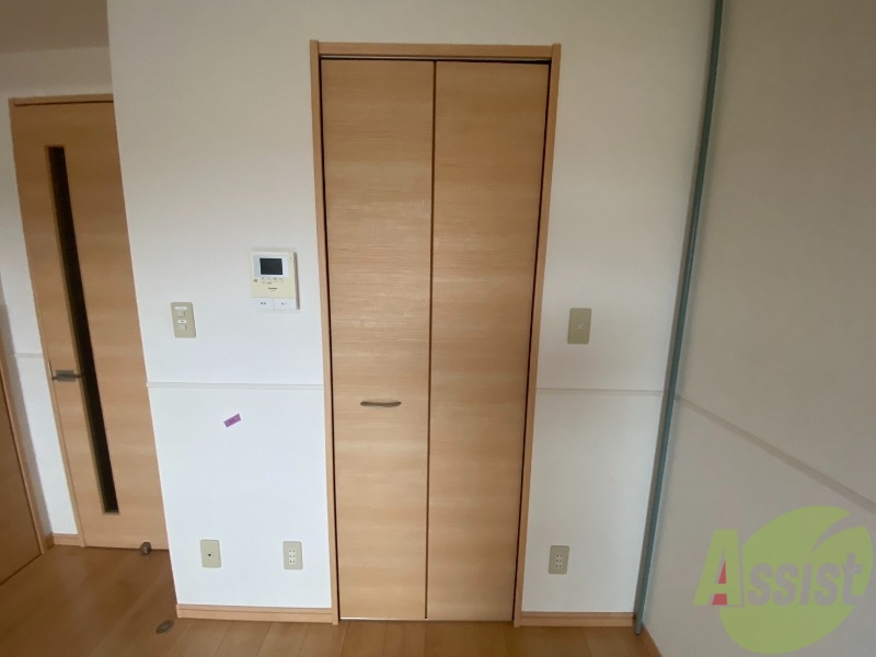 収納　洋室には収納がありお部屋をスッキリと使えますね