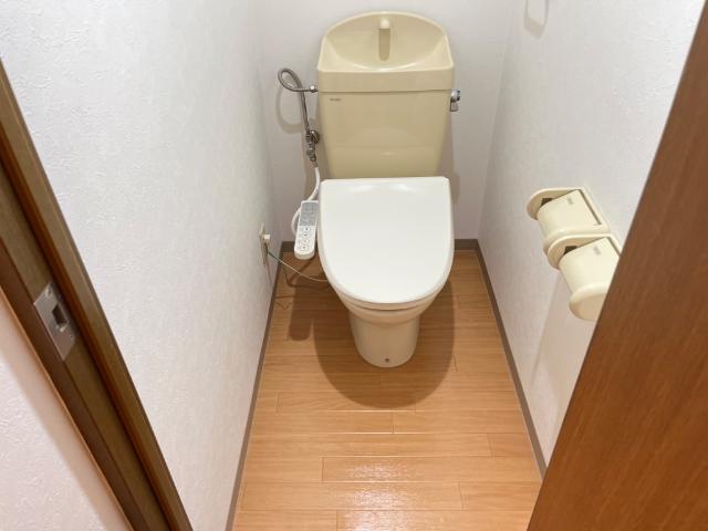 トイレ　シャワー付トイレ