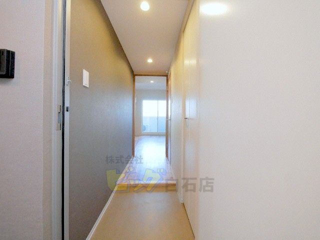 玄関　広々とした玄関です♪