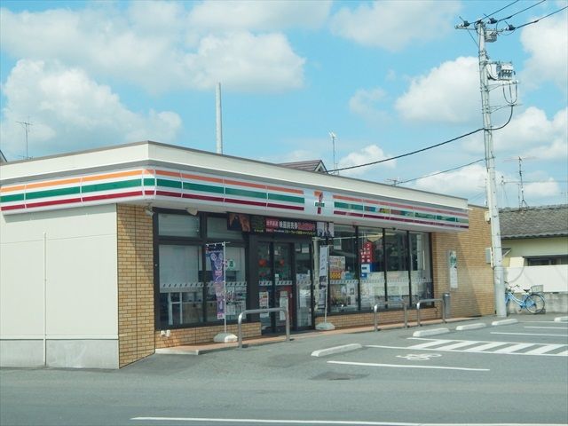 コンビニ　セブン-イレブン上尾小敷谷店（コンビニ）まで898m