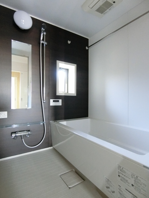 バス・シャワールーム　図面と現状に相違がある場合には現状を優先