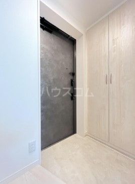 CREALpremier目黒の玄関写真