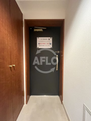 玄関　リーガル新大阪駅前　玄関