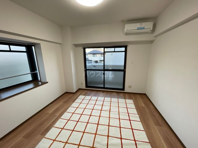 アズールY’sの居間写真